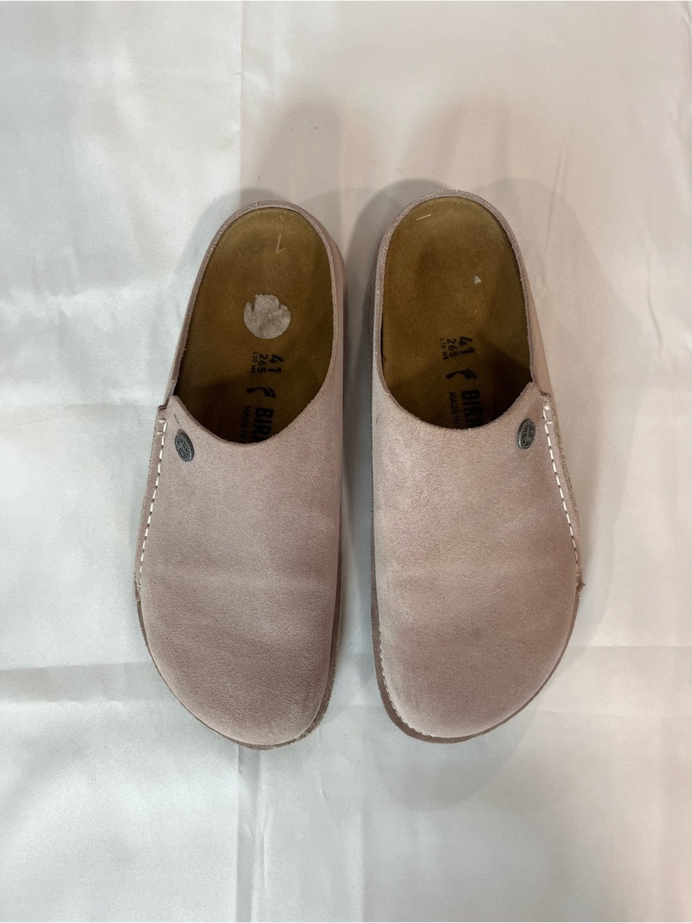 Birkenstock Women's Suede Clog in Faded Purple - Picture 2 of 5